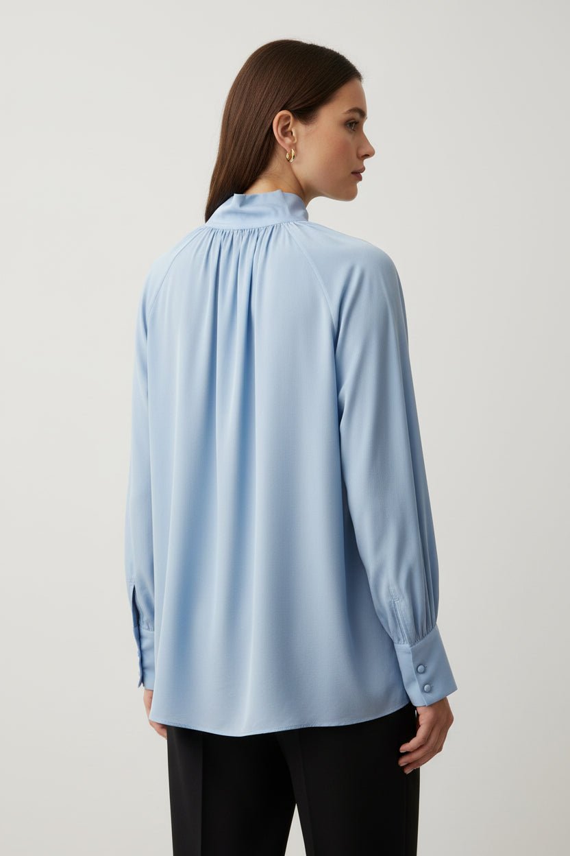Caliban Seidenbluse Hellblau