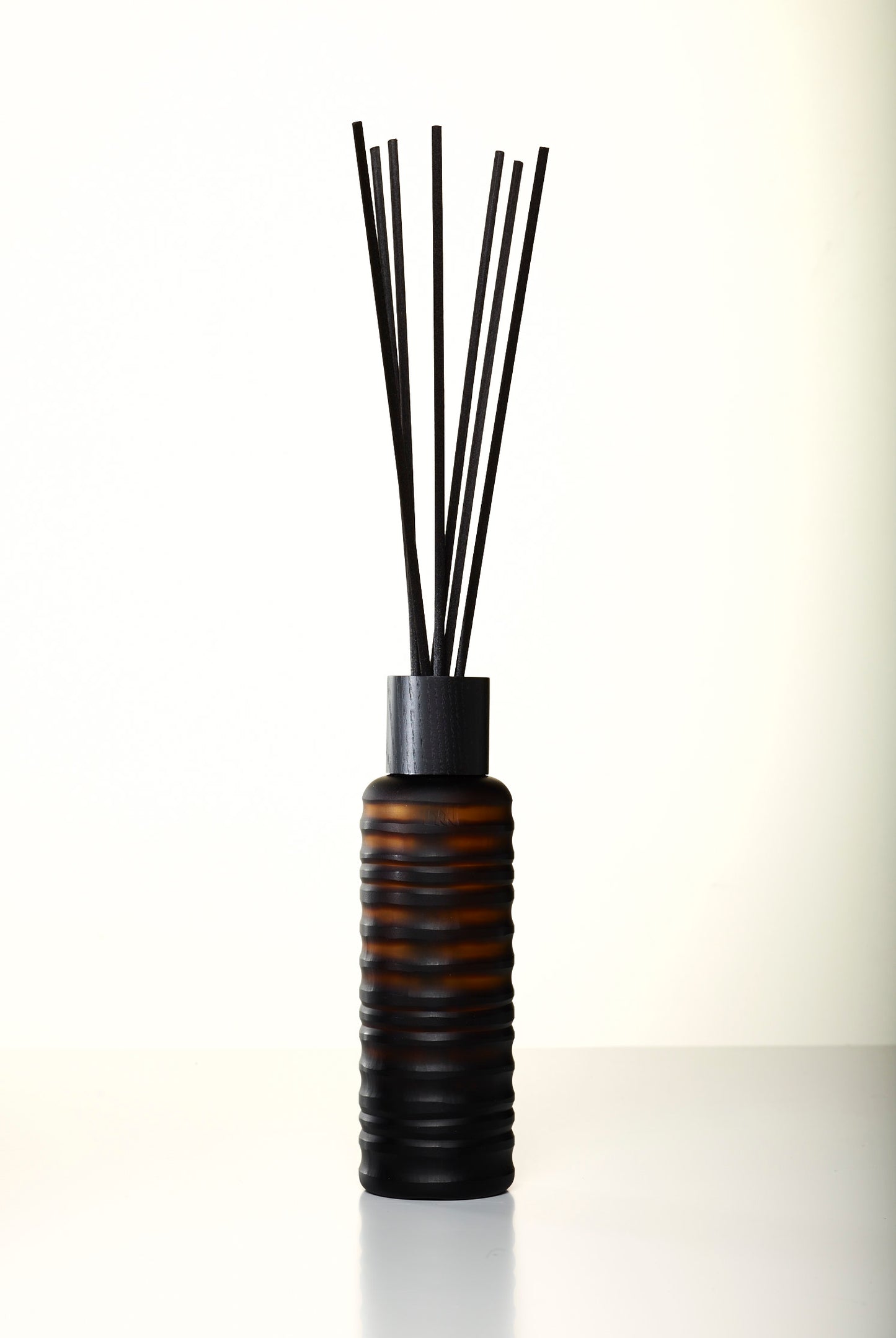 Sphere Amber Diffuser Phuket Lotus mit mundgeblasenem Glas